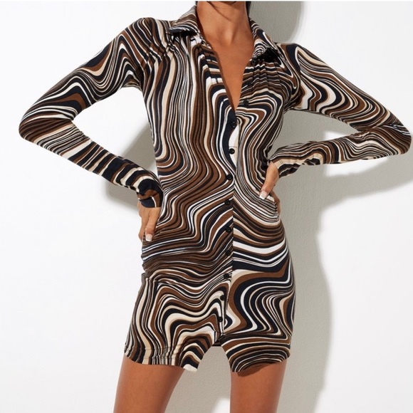 Motel Rocks Avaya Mini Dress in 70s Ripple Brown - Picture 2 of 4